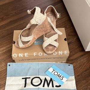 TOMS Natural Woven Diamond Strappy Wedge Sandals